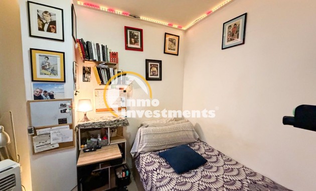 Resale - Apartment - Torrevieja - Centro