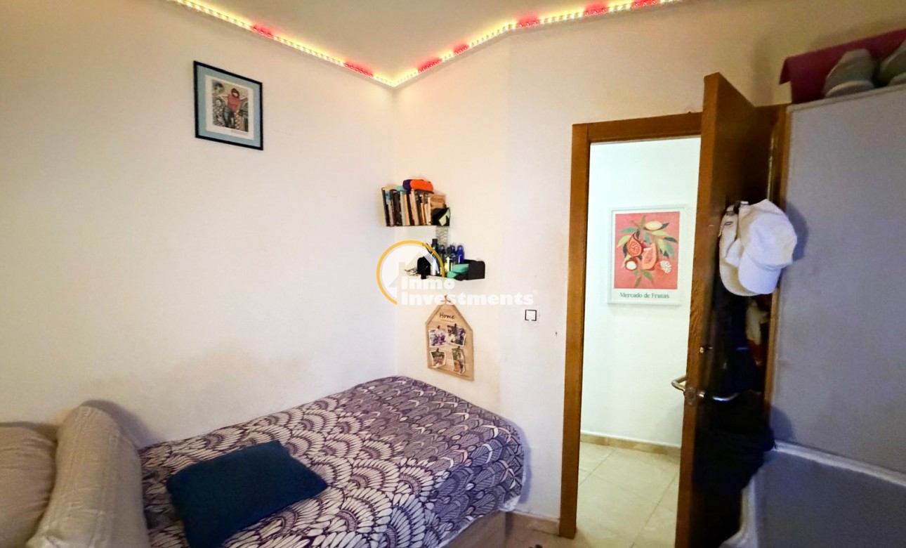 Resale - Apartment - Torrevieja - Centro