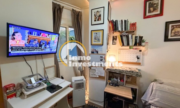 Resale - Apartment - Torrevieja - Centro