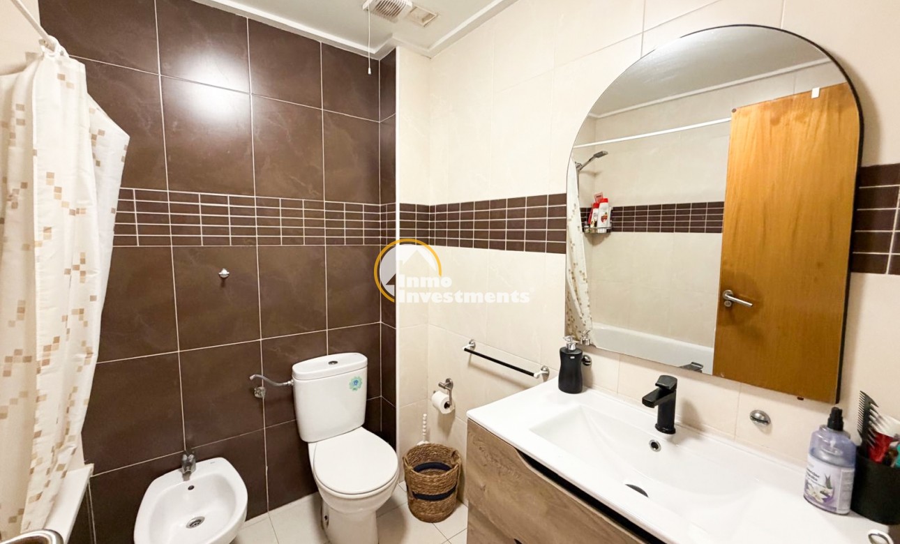 Resale - Apartment - Torrevieja - Centro