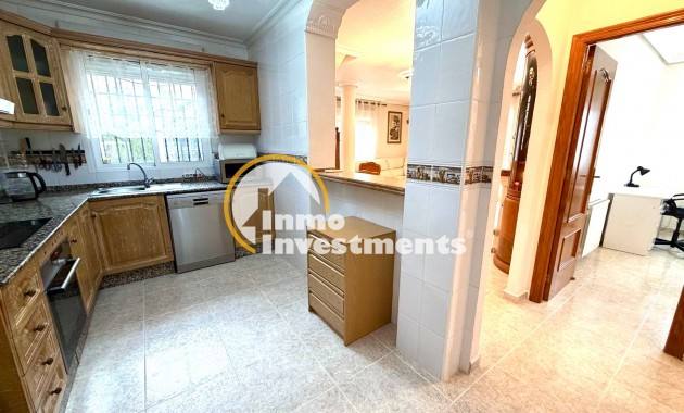 Resale - Villa - Orihuela Costa - Villamartín-Las Filipinas
