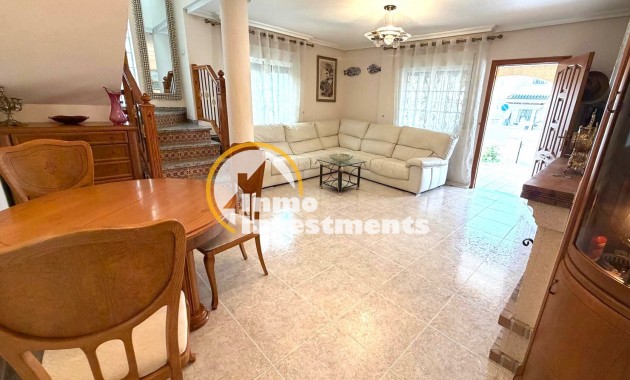 Resale - Villa - Orihuela Costa - Villamartín-Las Filipinas