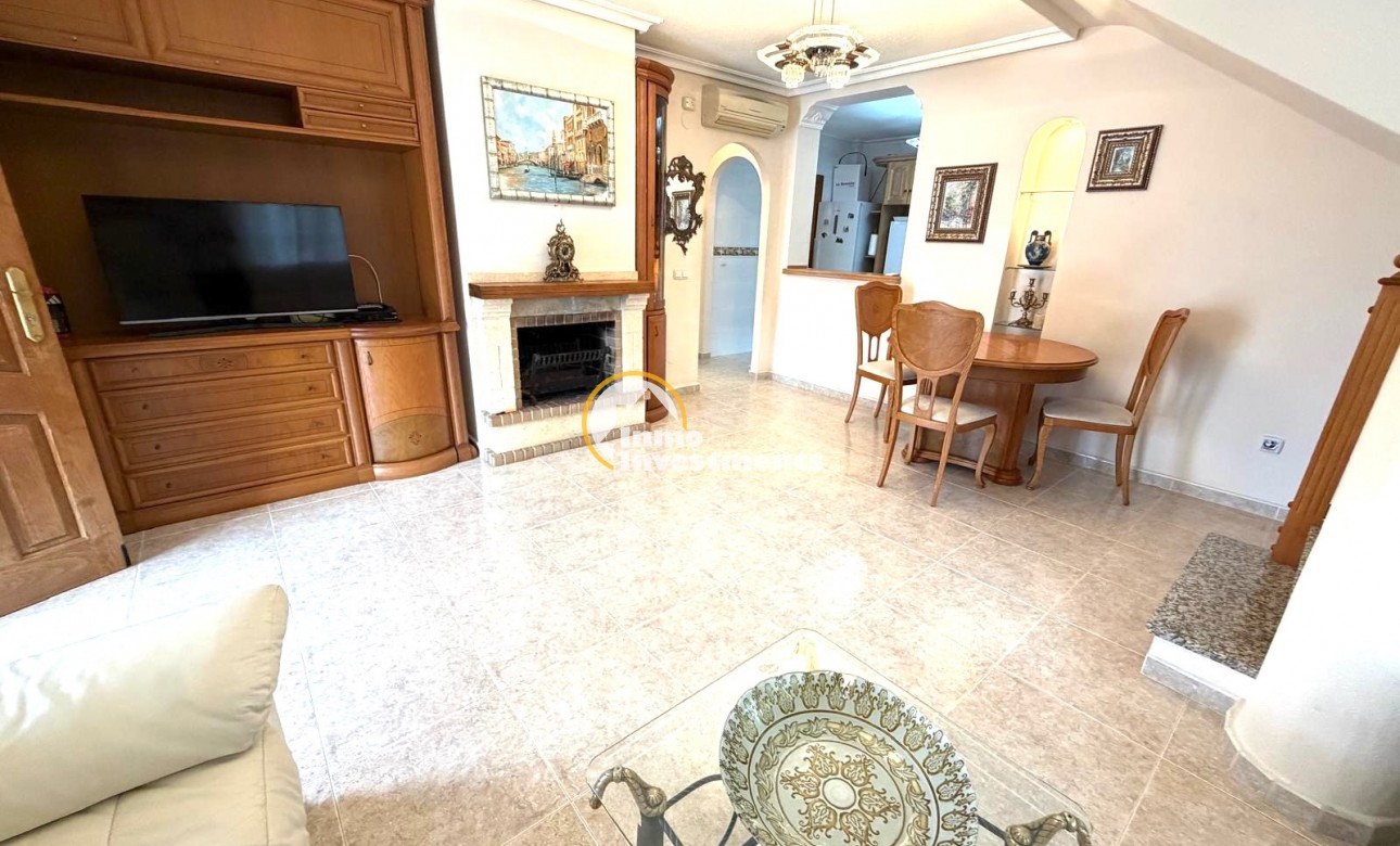 Resale - Villa - Orihuela Costa - Villamartín-Las Filipinas