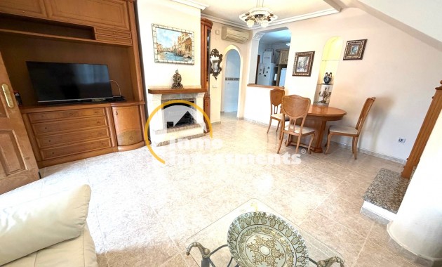 Resale - Villa - Orihuela Costa - Villamartín-Las Filipinas