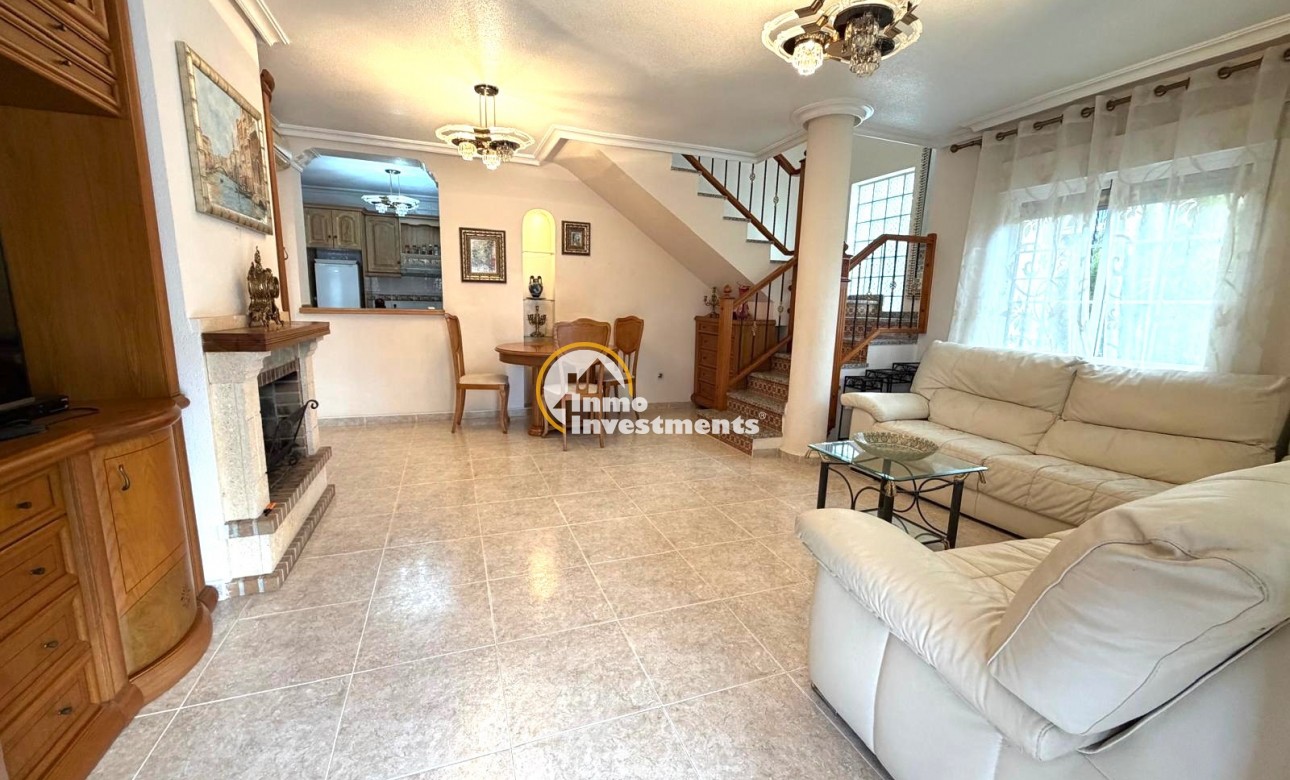 Resale - Villa - Orihuela Costa - Villamartín-Las Filipinas