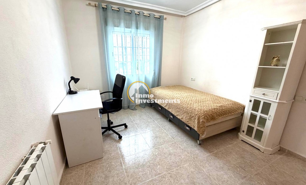 Resale - Villa - Orihuela Costa - Villamartín-Las Filipinas