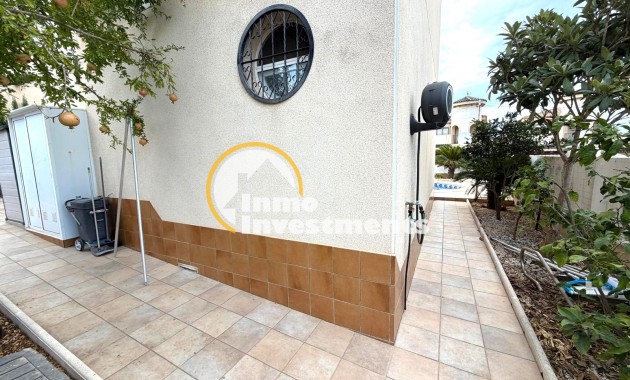 Resale - Villa - Orihuela Costa - Villamartín-Las Filipinas