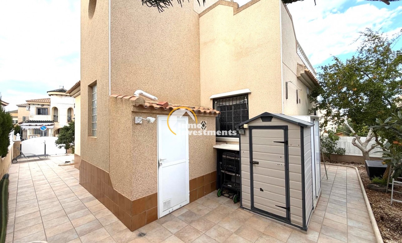 Resale - Villa - Orihuela Costa - Villamartín-Las Filipinas