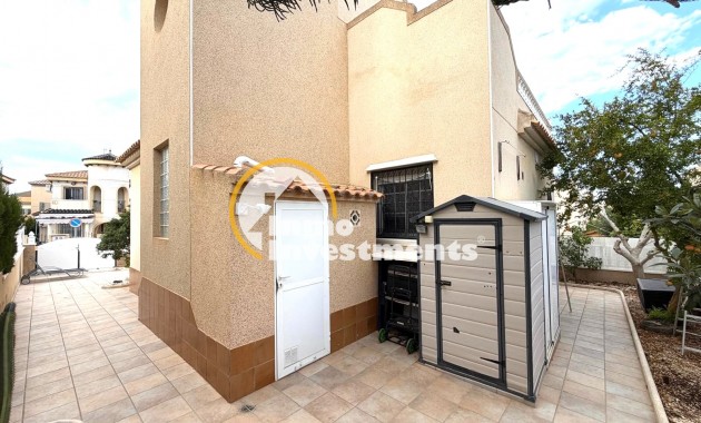Resale - Villa - Orihuela Costa - Villamartín-Las Filipinas