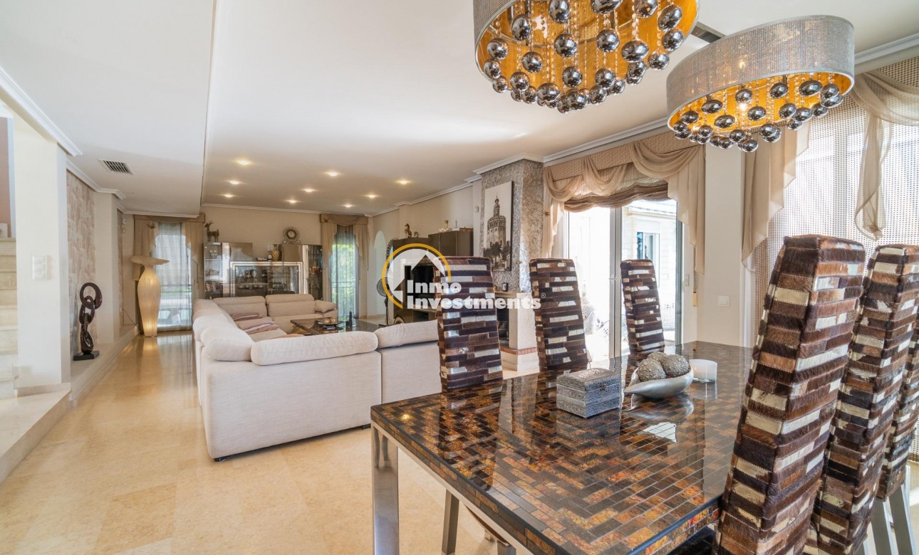 Reventa - Chalet independiente - Torrevieja - Torre la mata