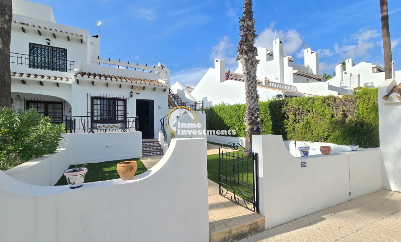 Resale - Townhouse * - Villamartin * - Los Dolses *
