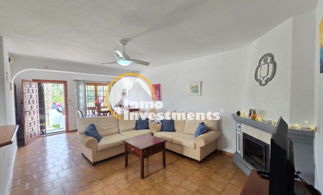 Resale - Townhouse * - Villamartin * - Los Dolses *