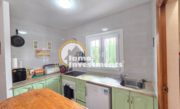 Resale - Townhouse * - Villamartin * - Los Dolses *