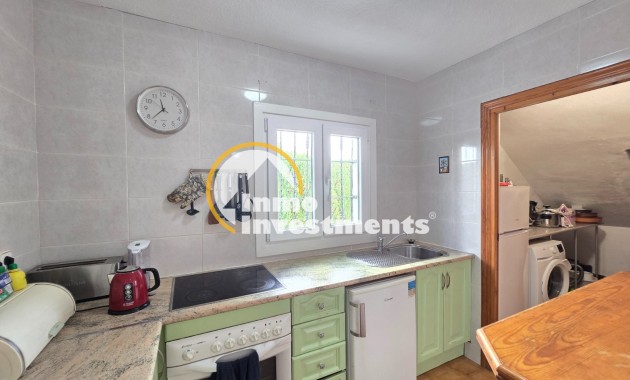 Resale - Townhouse * - Villamartin * - Los Dolses *