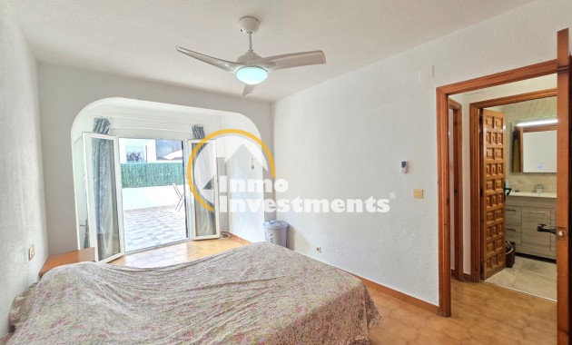 Resale - Townhouse * - Villamartin * - Los Dolses *