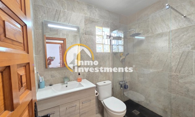 Resale - Townhouse * - Villamartin * - Los Dolses *
