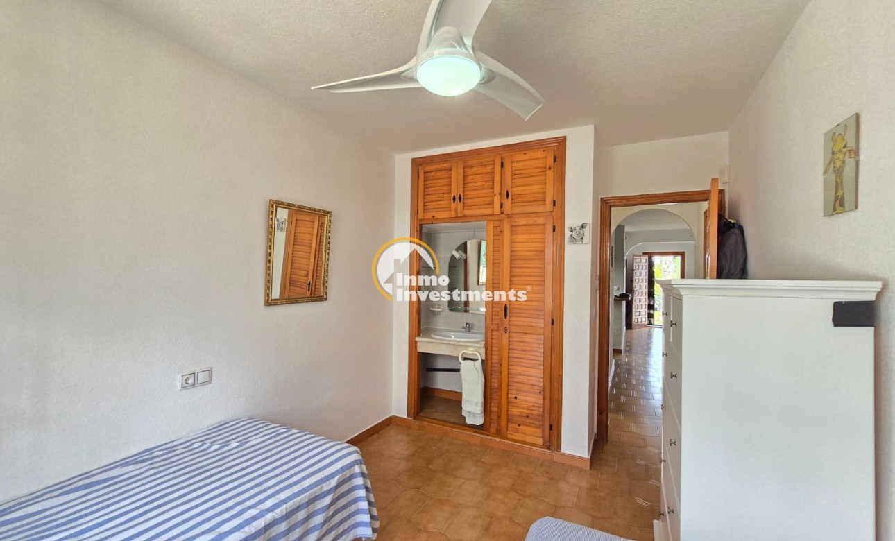 Resale - Townhouse * - Villamartin * - Los Dolses *