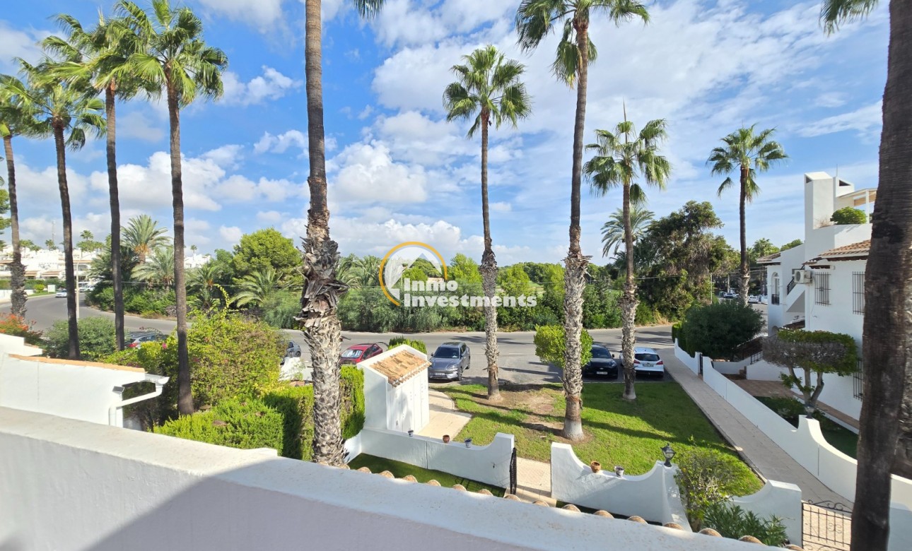Resale - Townhouse * - Villamartin * - Los Dolses *