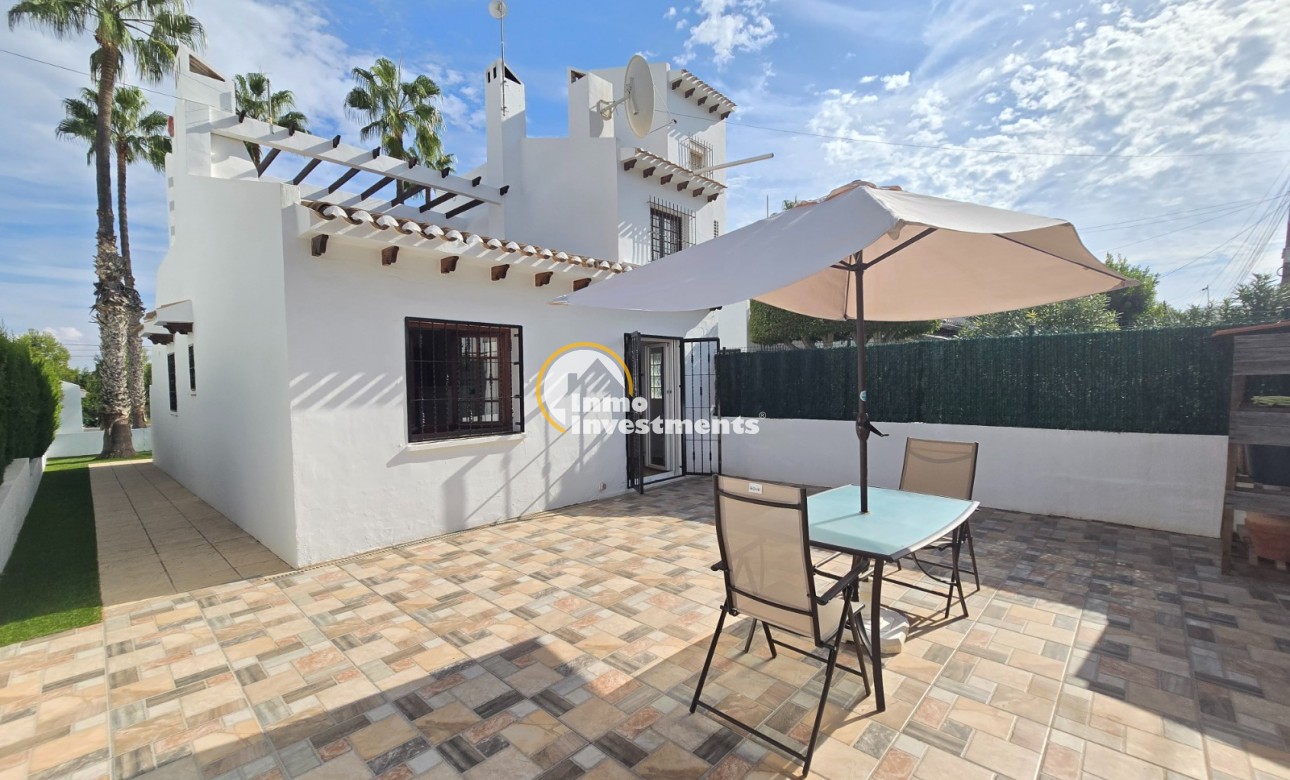 Resale - Townhouse * - Villamartin * - Los Dolses *
