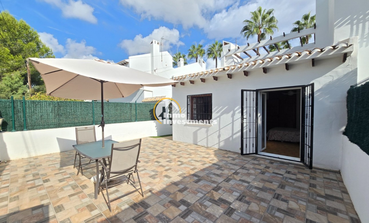 Resale - Townhouse * - Villamartin * - Los Dolses *