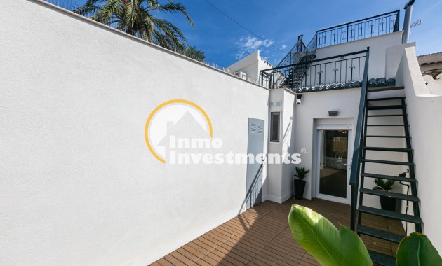 Bestaande bouw - Half vrijstaande villa - Torrevieja - Punta prima