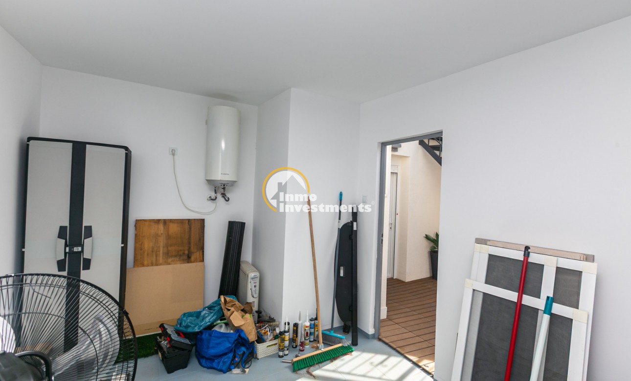 Bestaande bouw - Half vrijstaande villa - Torrevieja - Punta prima