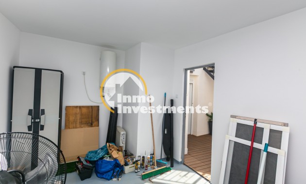 Bestaande bouw - Half vrijstaande villa - Torrevieja - Punta prima
