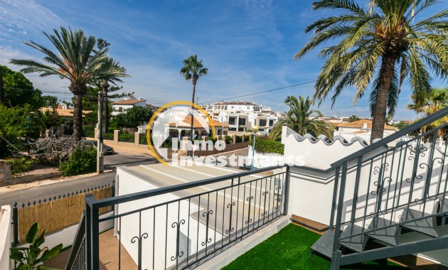 Bestaande bouw - Half vrijstaande villa - Torrevieja - Punta prima