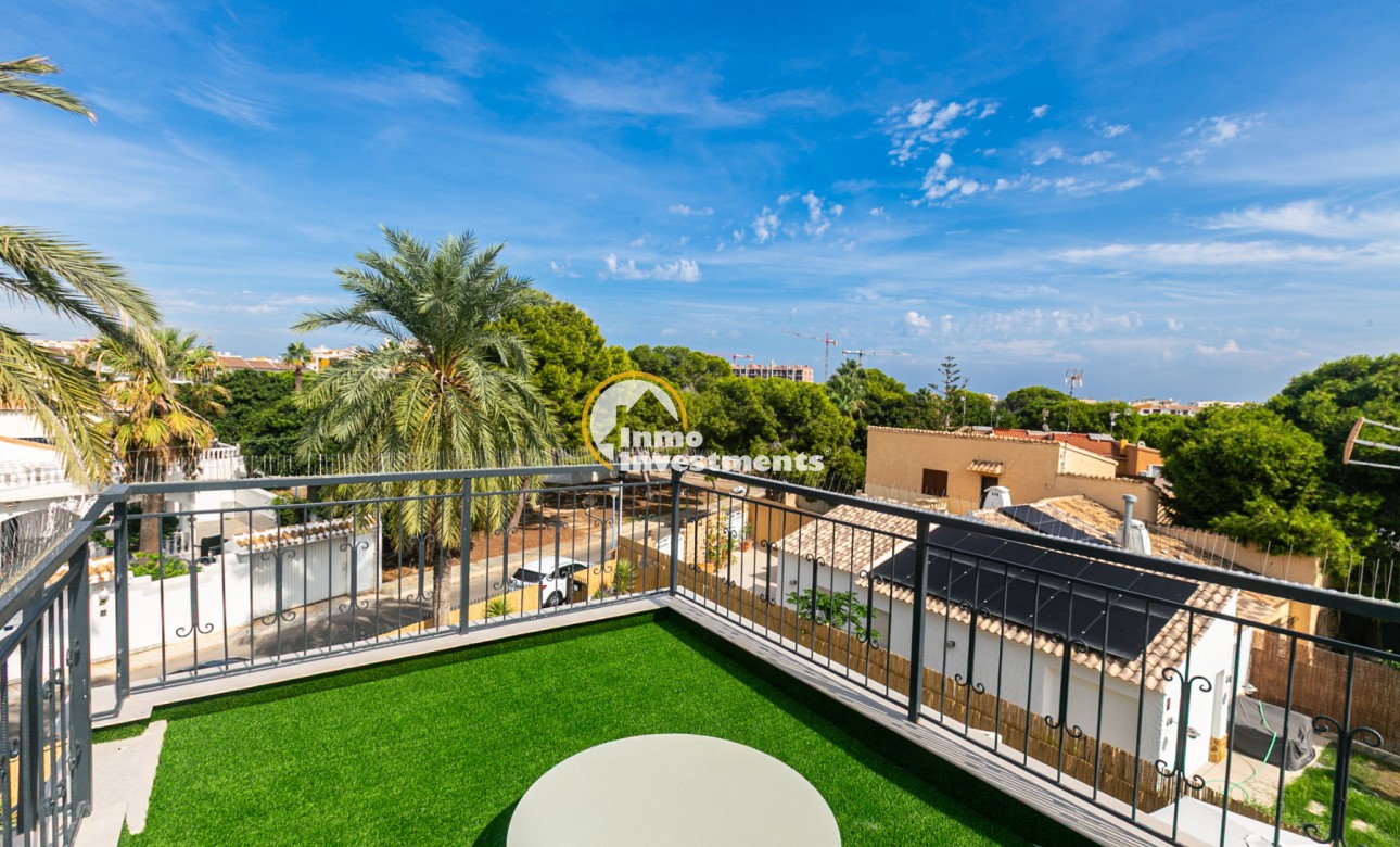 Bestaande bouw - Half vrijstaande villa - Torrevieja - Punta prima