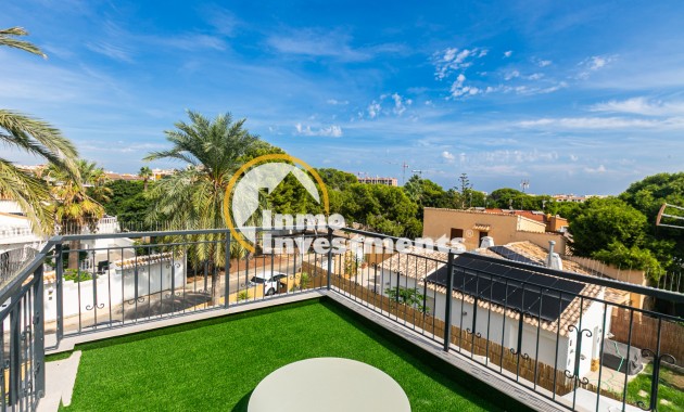 Bestaande bouw - Half vrijstaande villa - Torrevieja - Punta prima