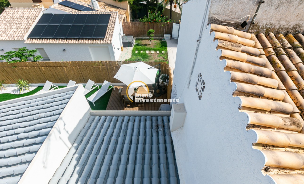 Bestaande bouw - Half vrijstaande villa - Torrevieja - Punta prima