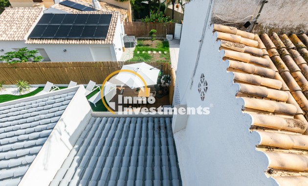 Bestaande bouw - Half vrijstaande villa - Torrevieja - Punta prima