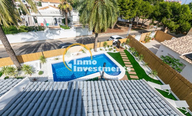 Bestaande bouw - Half vrijstaande villa - Torrevieja - Punta prima