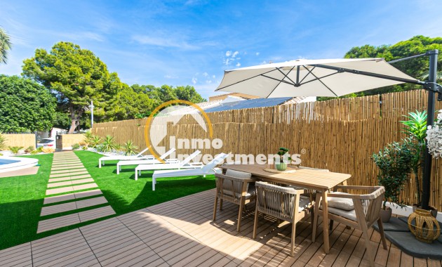 Bestaande bouw - Half vrijstaande villa - Torrevieja - Punta prima