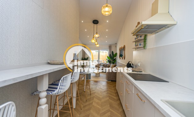 Bestaande bouw - Half vrijstaande villa - Torrevieja - Punta prima