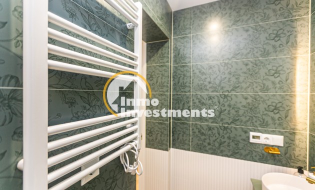 Bestaande bouw - Half vrijstaande villa - Torrevieja - Punta prima