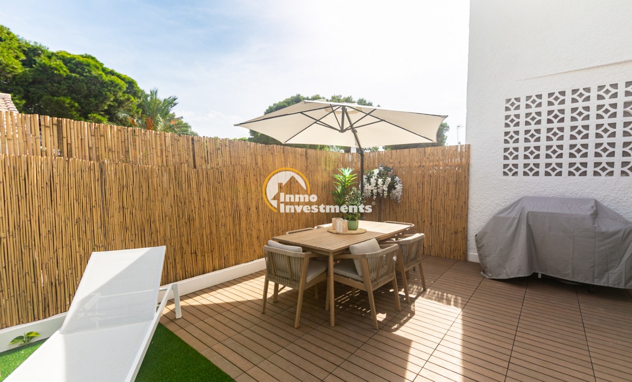 Bestaande bouw - Half vrijstaande villa - Torrevieja - Punta prima