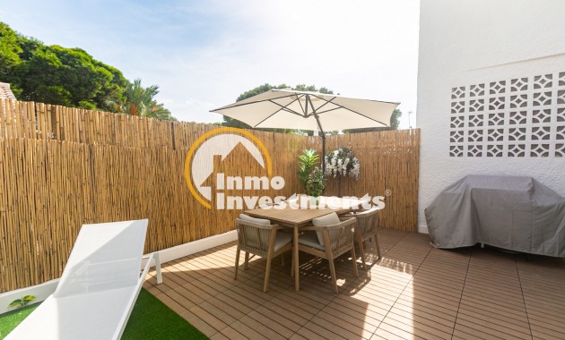 Bestaande bouw - Half vrijstaande villa - Torrevieja - Punta prima