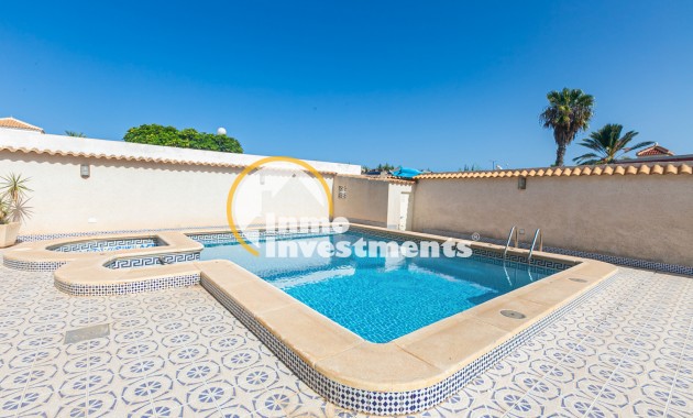 Resale - Villa - La Florida