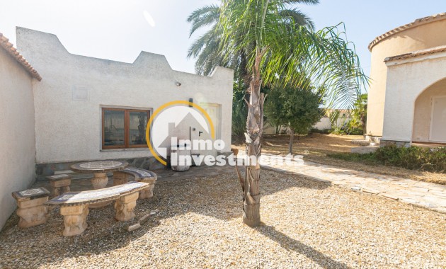 Resale - Villa - La Florida
