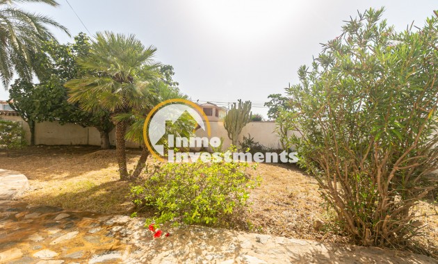 Resale - Villa - La Florida