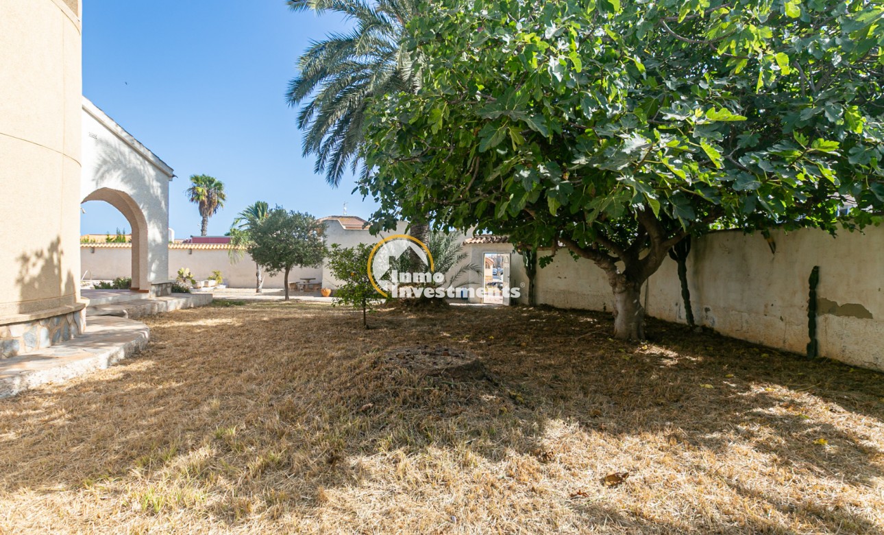 Resale - Villa - La Florida
