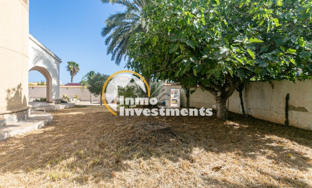 Resale - Villa - La Florida