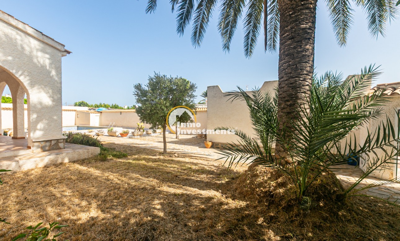 Resale - Villa - La Florida