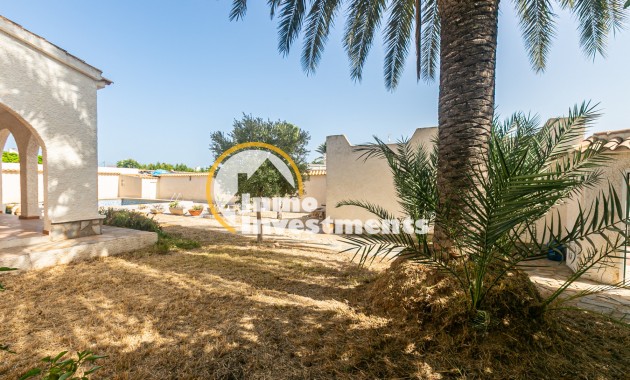 Resale - Villa - La Florida