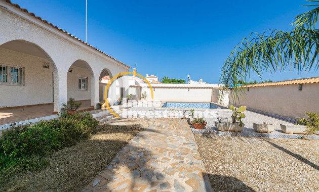 Resale - Villa - La Florida