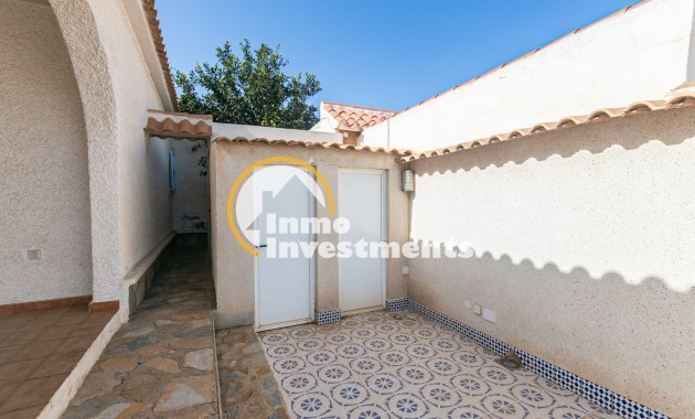 Resale - Villa - La Florida