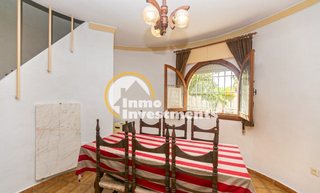 Resale - Villa - La Florida