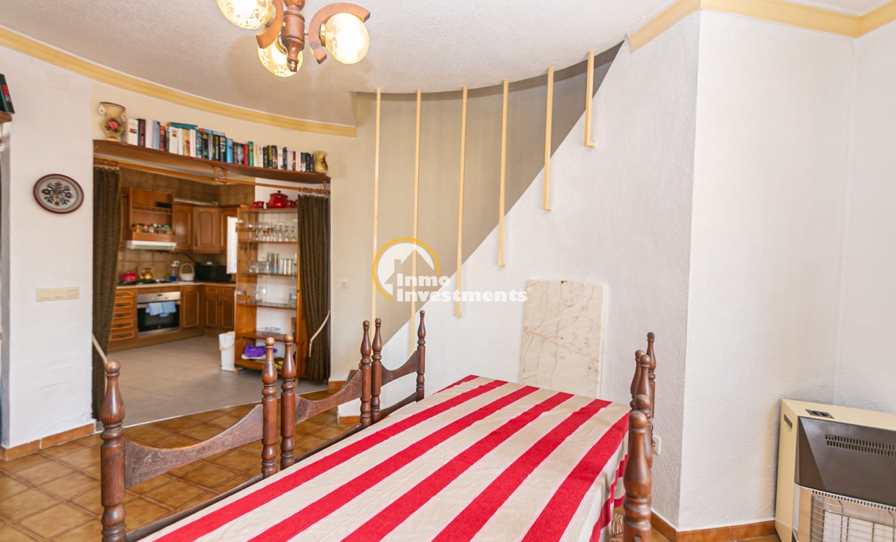 Resale - Villa - La Florida