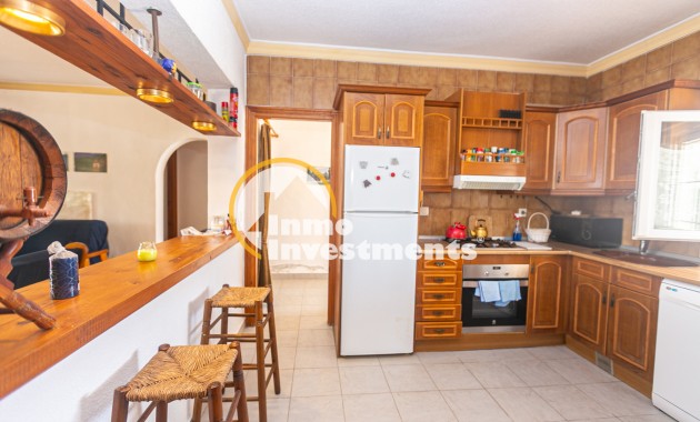 Resale - Villa - La Florida